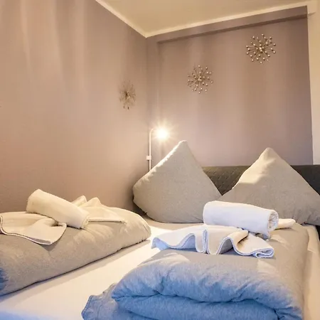 Messewohnung Fuer 4 Gaeste Mit Kostenlosem Parkplatz * Hanôver