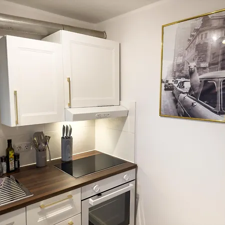 Messewohnung Fuer 4 Gaeste Mit Kostenlosem Parkplatz