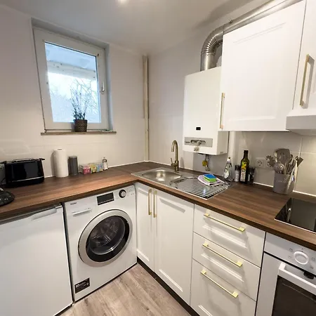 דירה Messewohnung Fuer 4 Gaeste Mit Kostenlosem Parkplatz הנובר