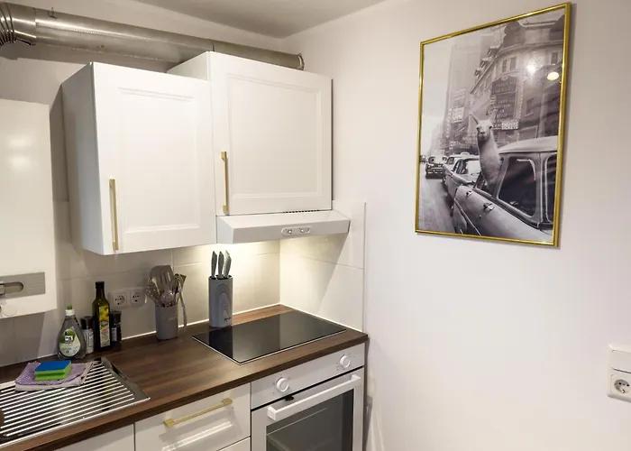 Messewohnung Fuer 4 Gaeste Mit Kostenlosem Parkplatz