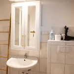Διαμέρισμα Messewohnung Fuer 4 Gaeste Mit Kostenlosem Parkplatz Ανόβερο