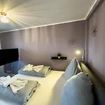 Messewohnung Fuer 4 Gaeste Mit Kostenlosem Parkplatz Διαμέρισμα