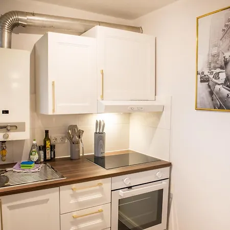 Messewohnung Fuer 4 Gaeste Mit Kostenlosem Parkplatz