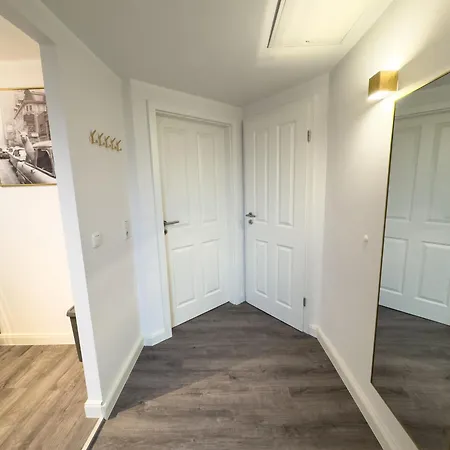 Apartmán Messewohnung Fuer 4 Gaeste Mit Kostenlosem Parkplatz *