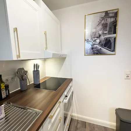 Messewohnung Fuer 4 Gaeste Mit Kostenlosem Parkplatz *